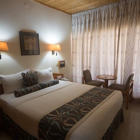 Akosombo Volta Hotel מראה חיצוני תמונה