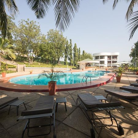 Akosombo Volta Hotel מראה חיצוני תמונה