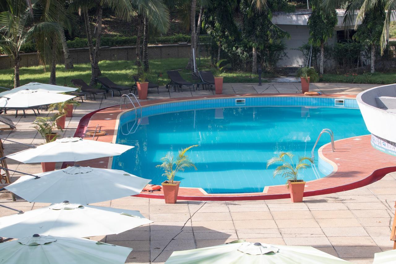 Akosombo Volta Hotel מראה חיצוני תמונה