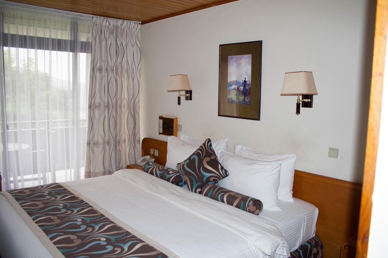 Akosombo Volta Hotel מראה חיצוני תמונה