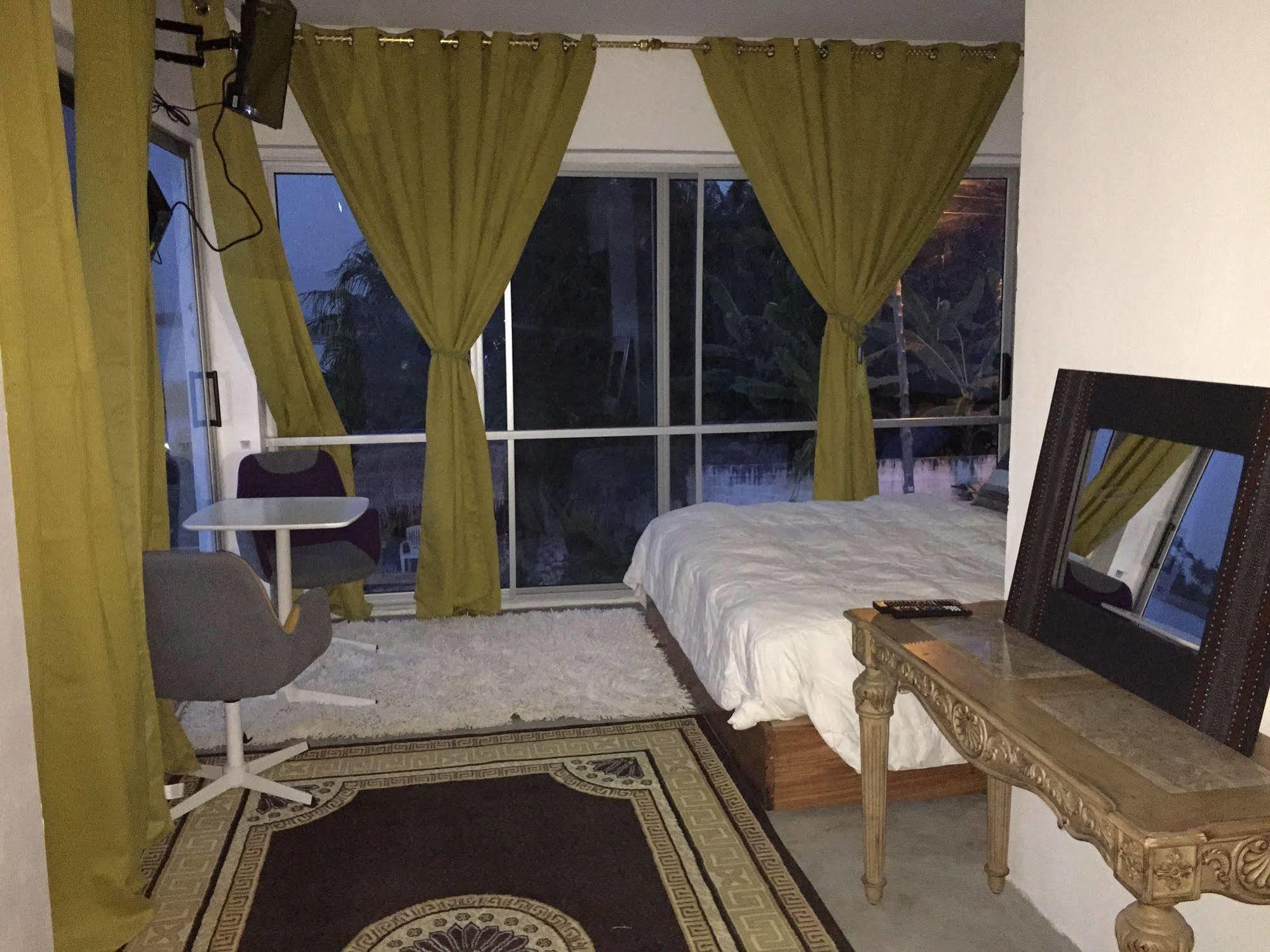 Akosombo Volta Hotel מראה חיצוני תמונה