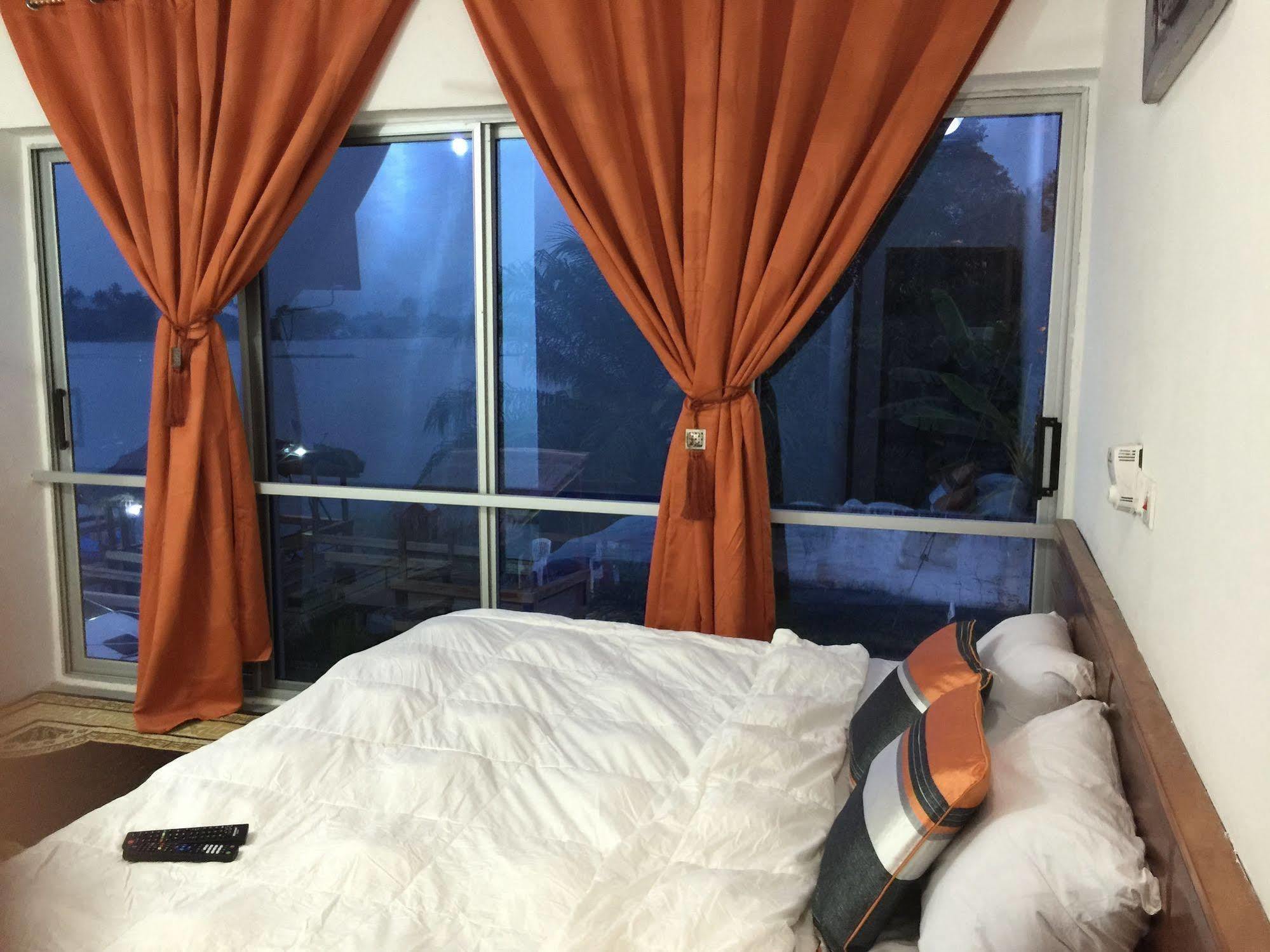 Akosombo Volta Hotel מראה חיצוני תמונה