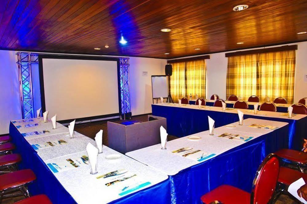 Akosombo Volta Hotel מראה חיצוני תמונה