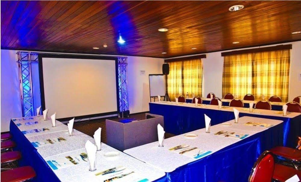 Akosombo Volta Hotel מראה חיצוני תמונה
